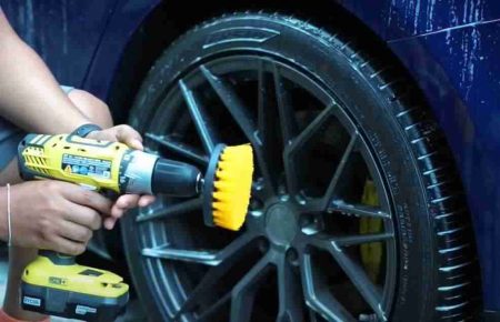 Drill-attached car wash brushes Drill-attached car wash brushes